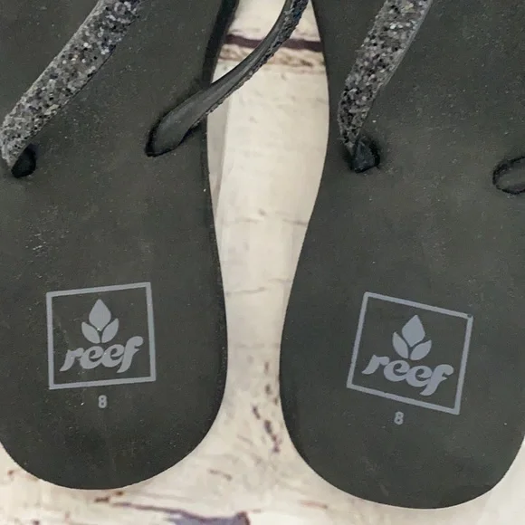 Reef Sparkle Flip Flops - Picture 5 of 6